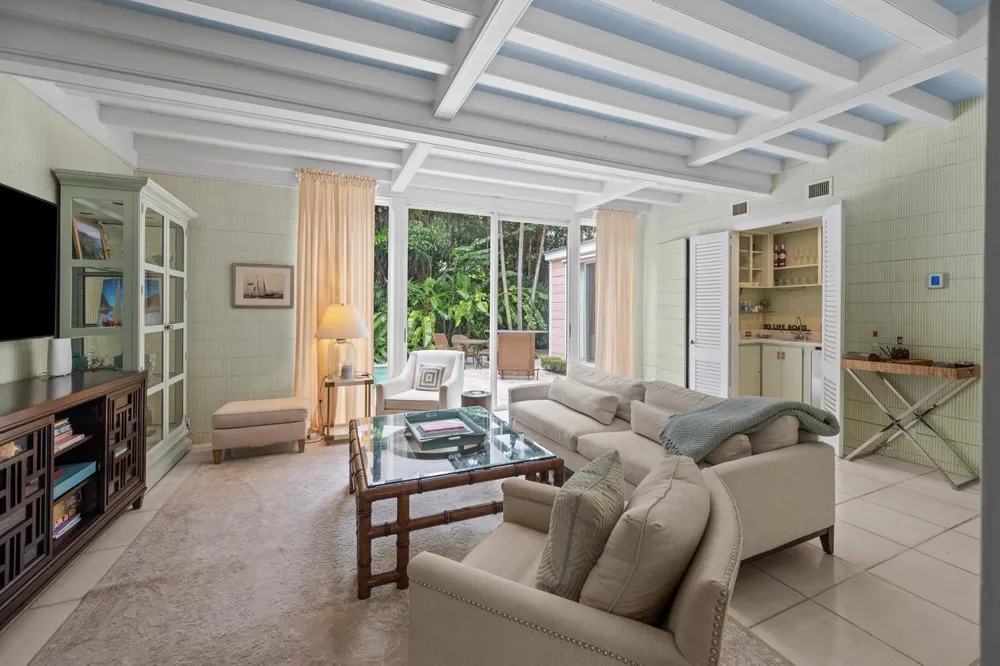 258 Pendleton Avenue Palm Beach, FL 33480