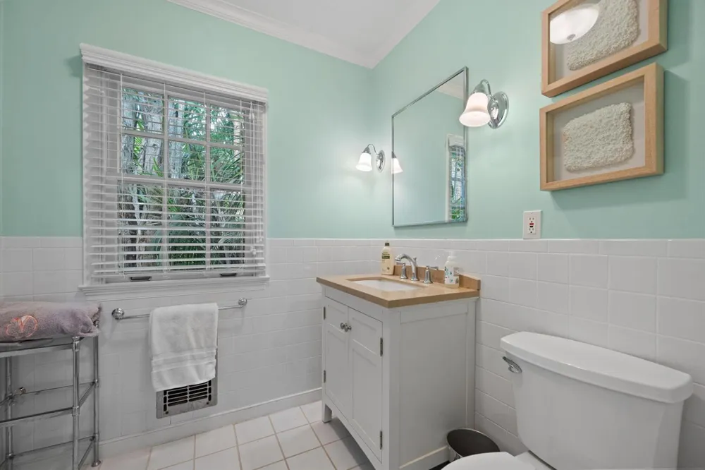 258 Pendleton Avenue Palm Beach, FL 33480