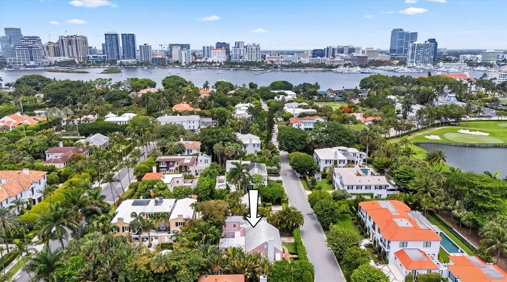 258 Pendleton Avenue Palm Beach, FL 33480