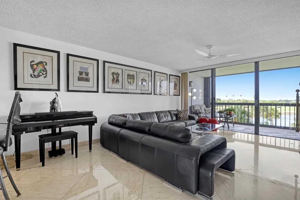 356 Golfview Road #403 North Palm Beach, FL 33408