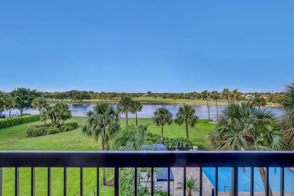 356 Golfview Road #403 North Palm Beach, FL 33408