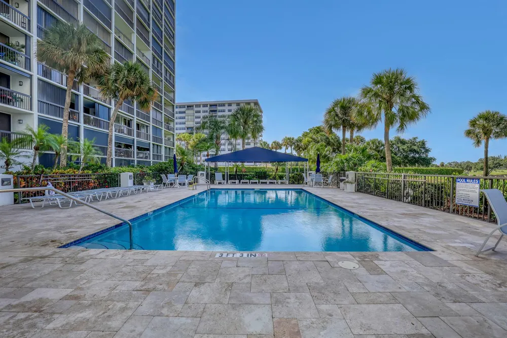 356 Golfview Road #403 North Palm Beach, FL 33408