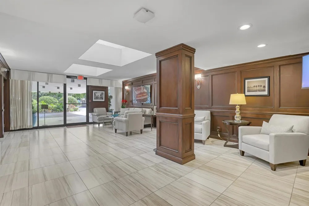 356 Golfview Road #403 North Palm Beach, FL 33408