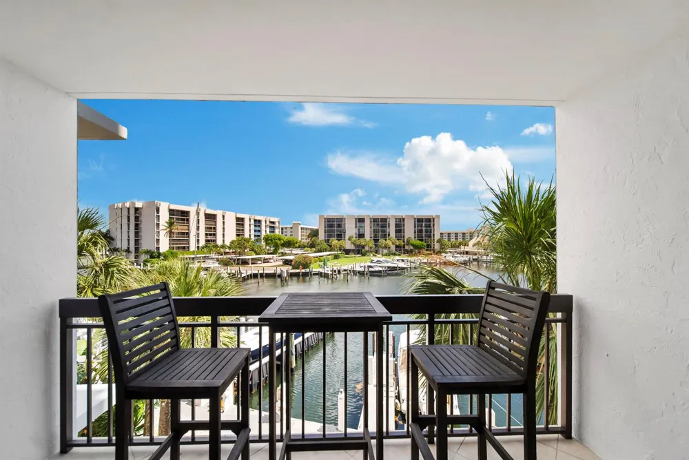 2687 Ocean Boulevard #303 Boca Raton, FL 33431
