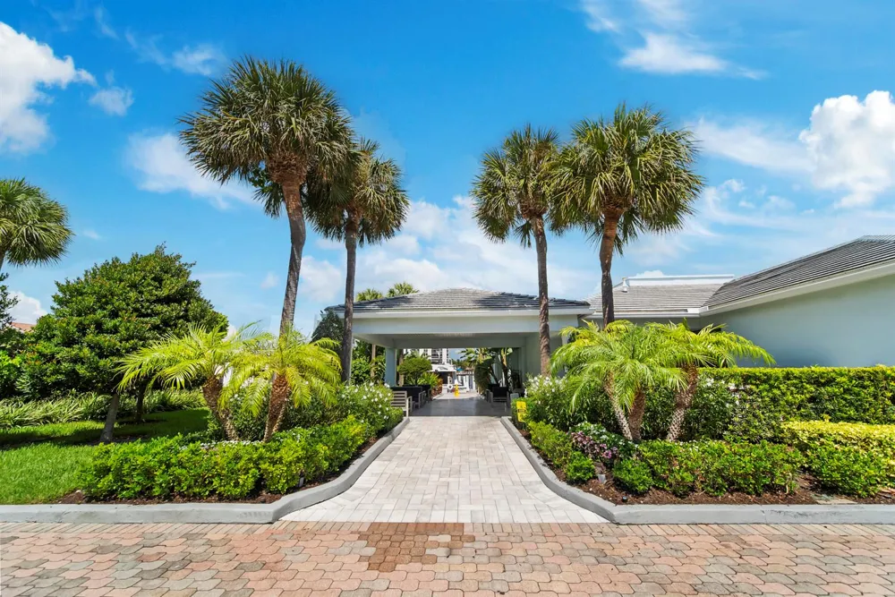 2687 Ocean Boulevard #303 Boca Raton, FL 33431