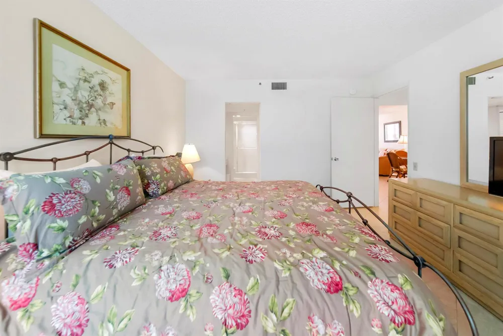 2687 Ocean Boulevard #303 Boca Raton, FL 33431