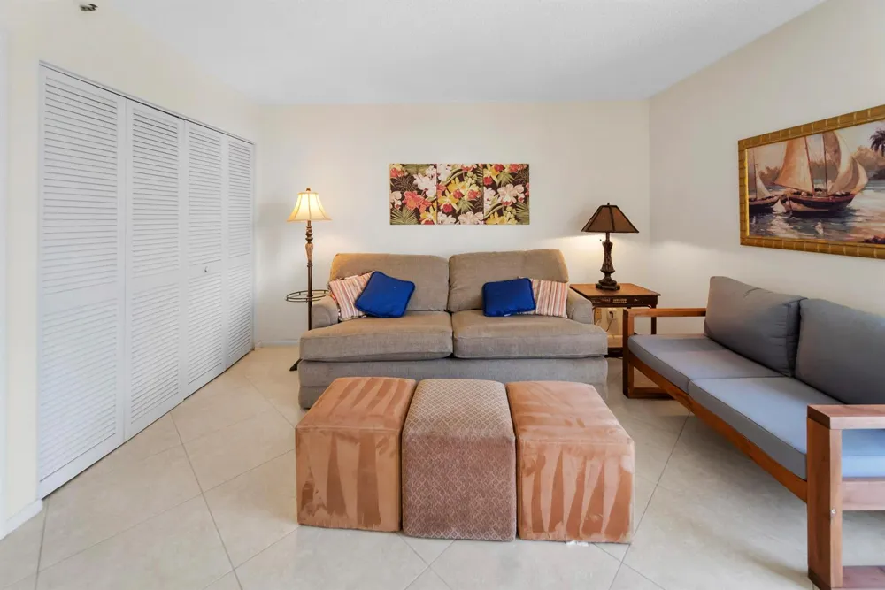 2687 Ocean Boulevard #303 Boca Raton, FL 33431