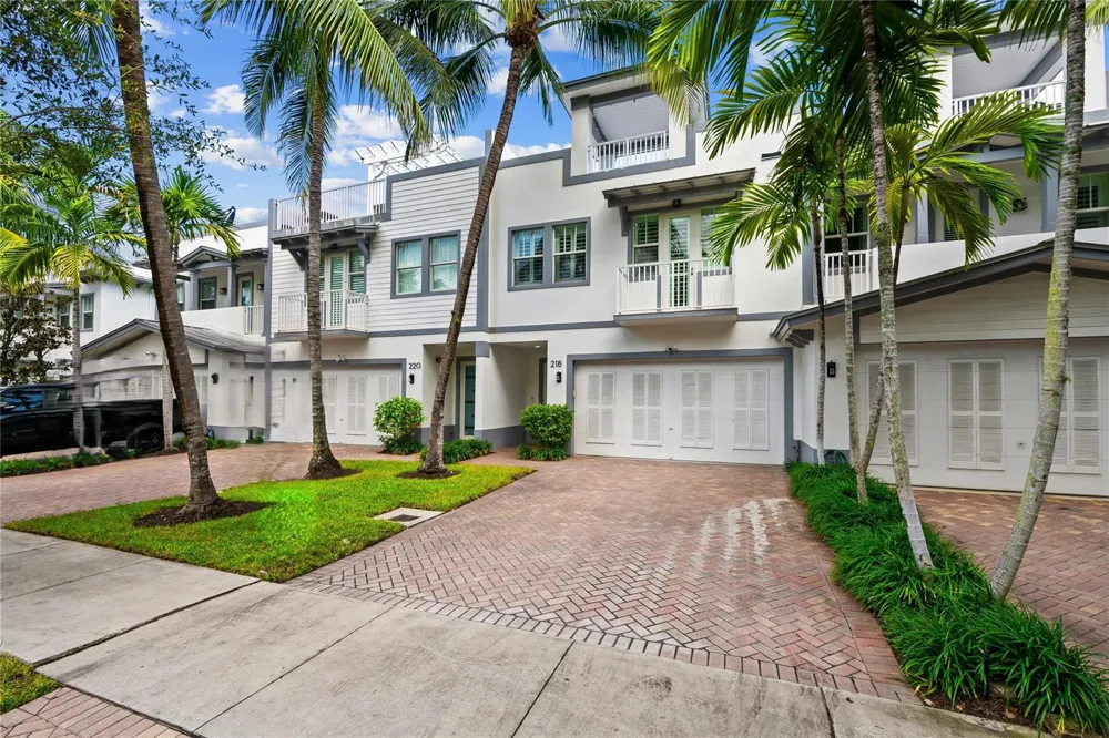 218 NE 15th Avenue #218 Fort Lauderdale, FL 33301