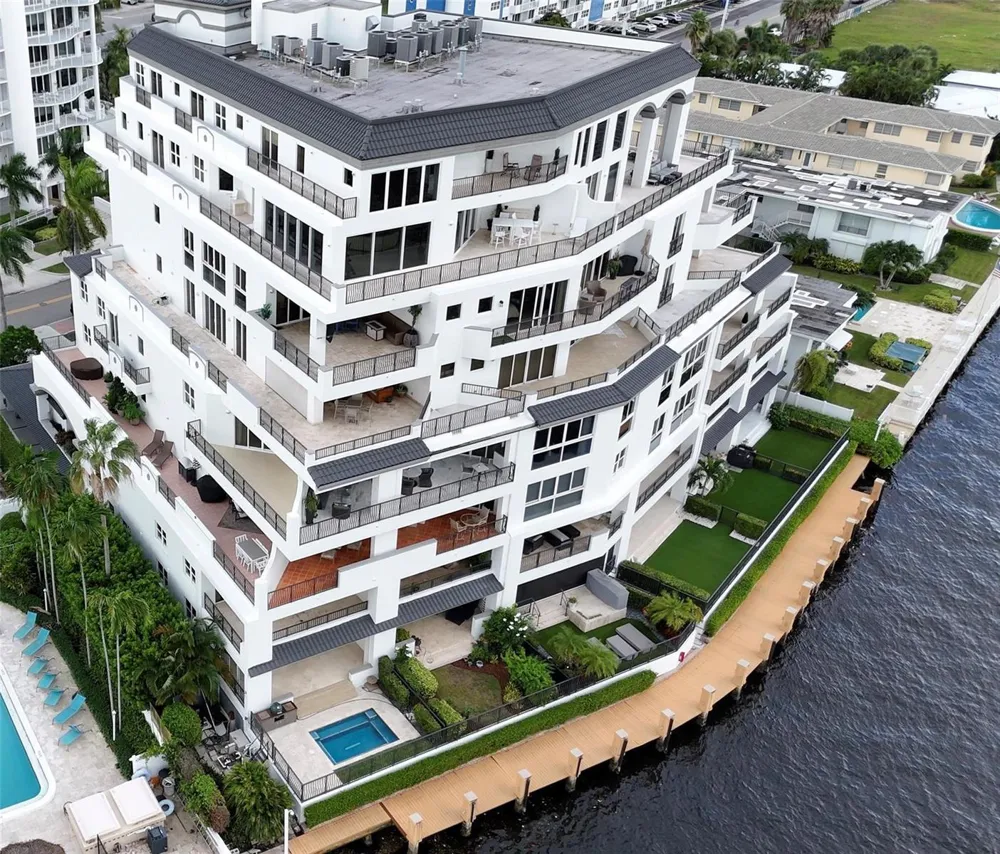 615 Bayshore Drive #301 Fort Lauderdale, FL 33304