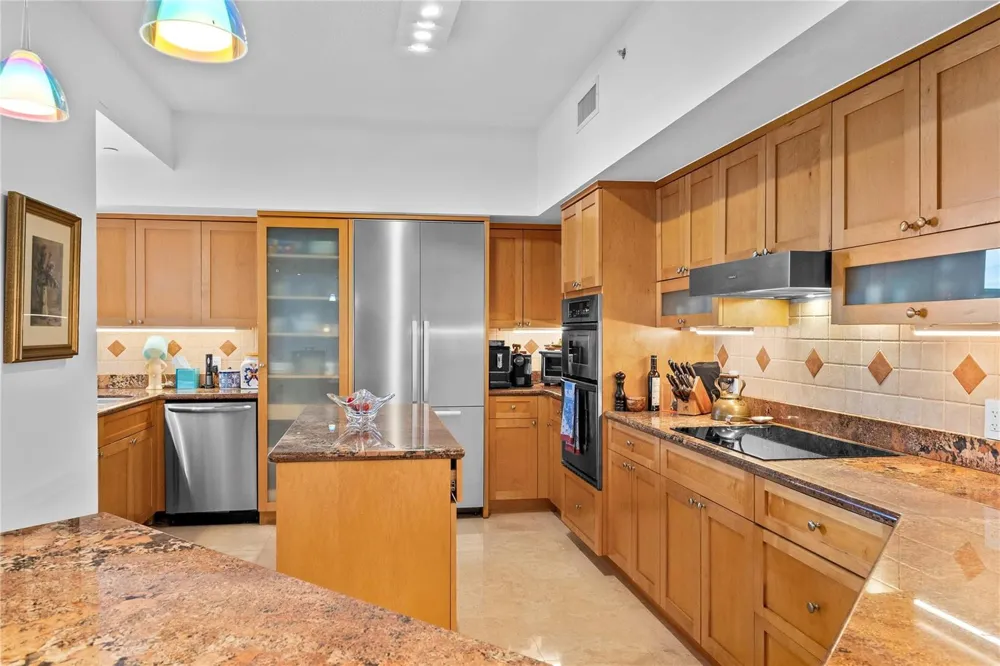 615 Bayshore Drive #301 Fort Lauderdale, FL 33304