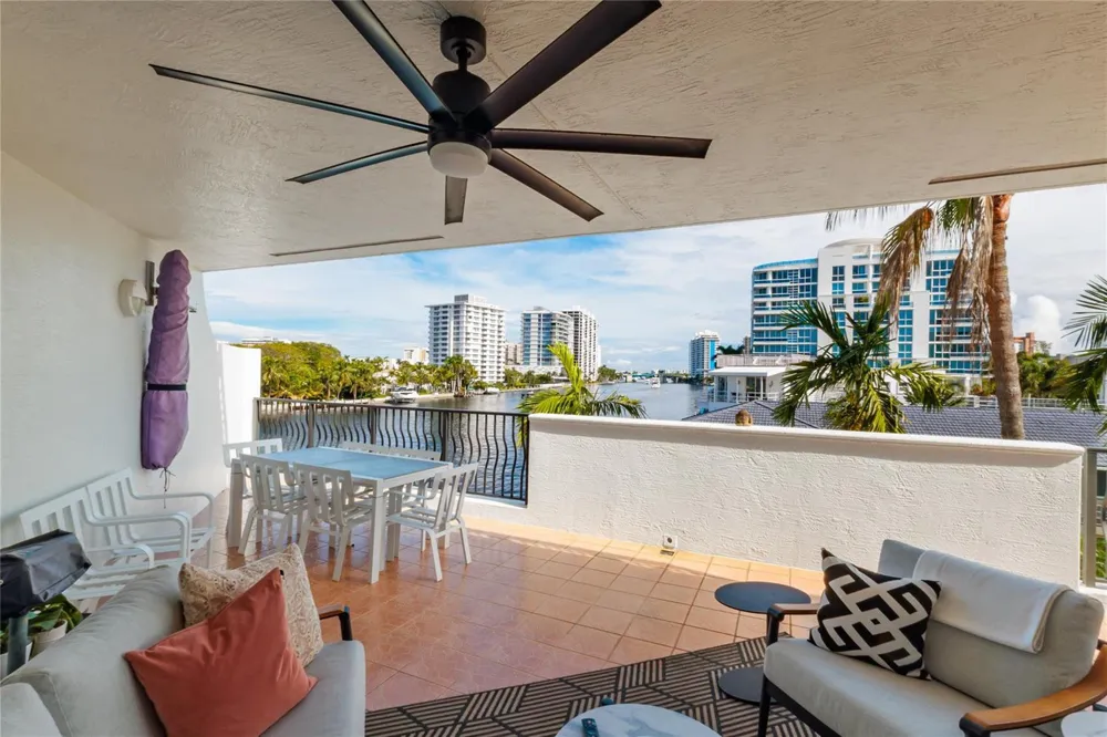 615 Bayshore Drive #301 Fort Lauderdale, FL 33304