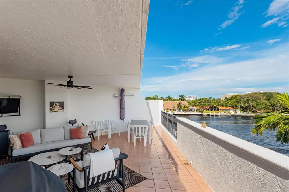 615 Bayshore Drive #301 Fort Lauderdale, FL 33304