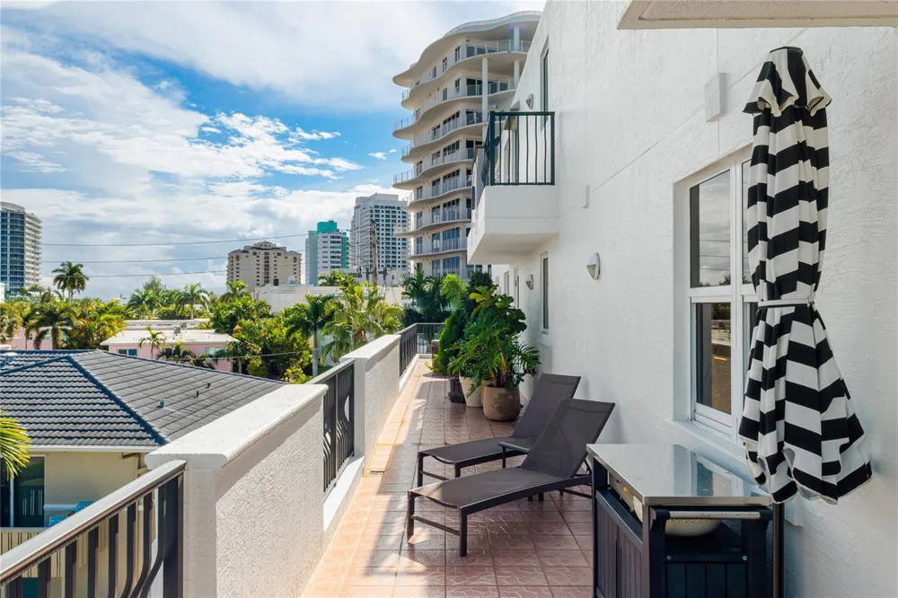615 Bayshore Drive #301 Fort Lauderdale, FL 33304