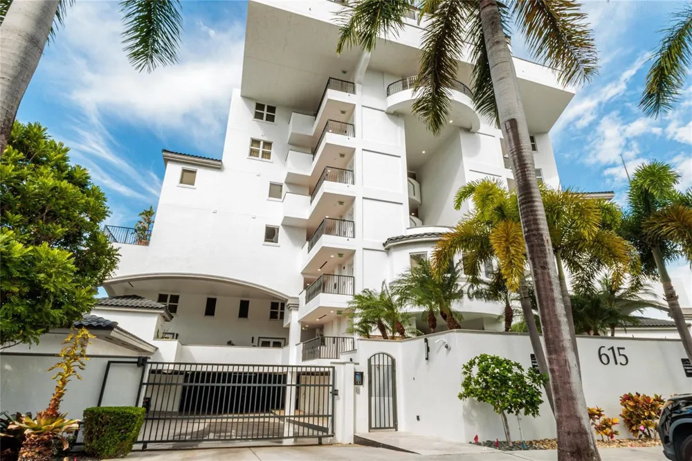 615 Bayshore Drive #301 Fort Lauderdale, FL 33304