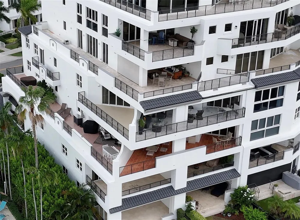 615 Bayshore Drive #301 Fort Lauderdale, FL 33304