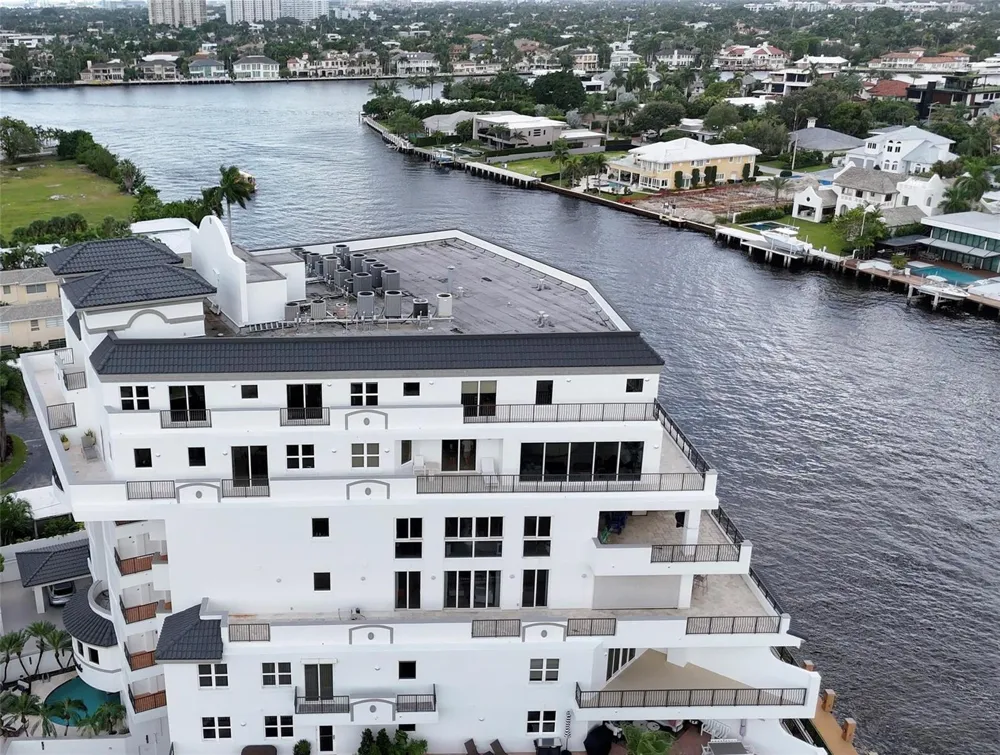 615 Bayshore Drive #301 Fort Lauderdale, FL 33304