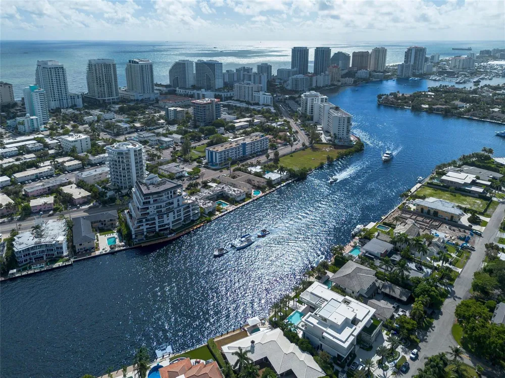 615 Bayshore Drive #301 Fort Lauderdale, FL 33304