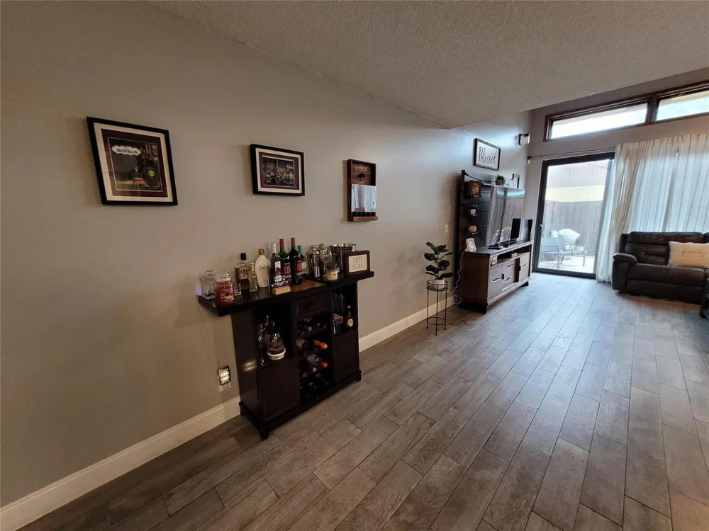 1146 University Drive Plantation, FL 33322