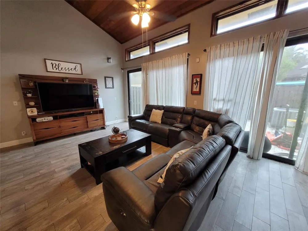 1146 University Drive Plantation, FL 33322
