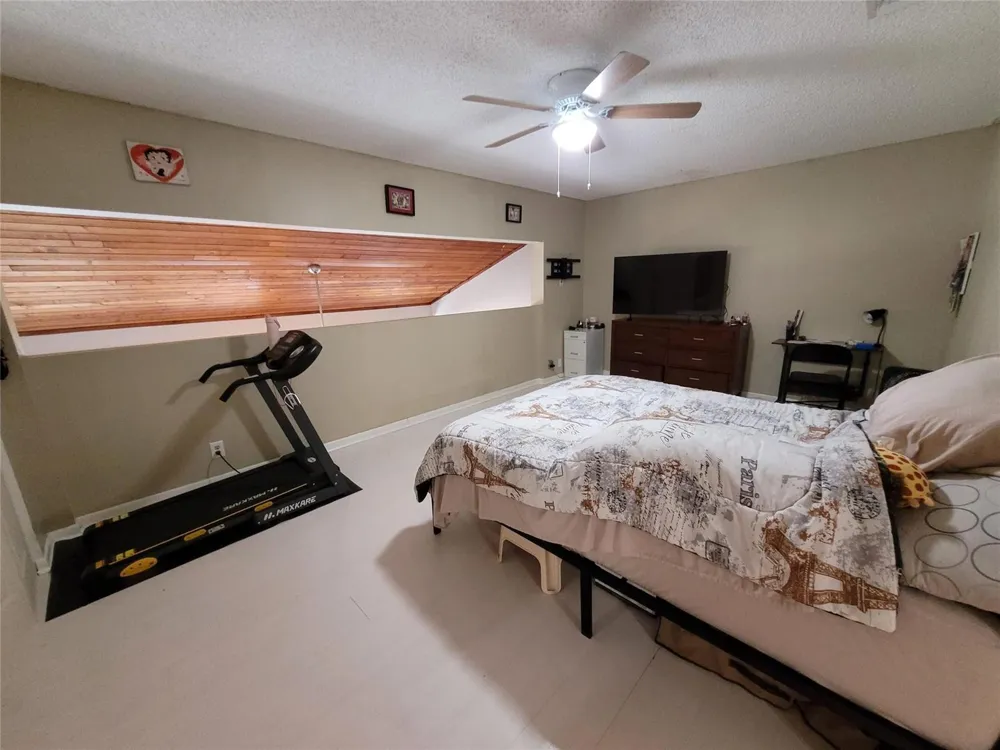 1146 University Drive Plantation, FL 33322