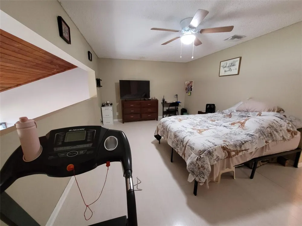 1146 University Drive Plantation, FL 33322