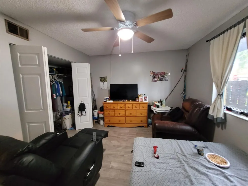 1146 University Drive Plantation, FL 33322