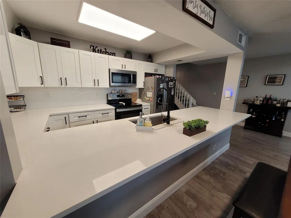 1146 University Drive Plantation, FL 33322