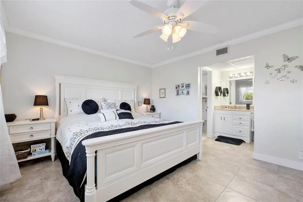 7807 Golf Circle Drive #211 Margate, FL 33063
