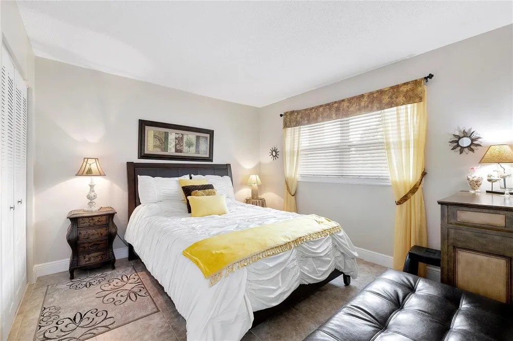 7807 Golf Circle Drive #211 Margate, FL 33063
