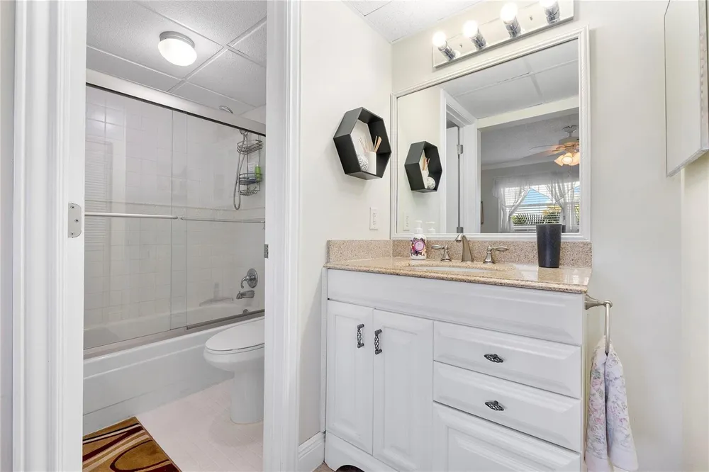 7807 Golf Circle Drive #211 Margate, FL 33063