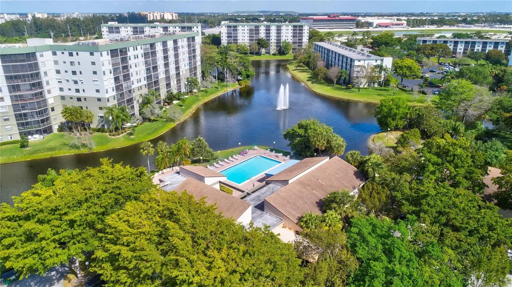 2236 Cypress Bend Drive #508 Pompano Beach, FL 33069