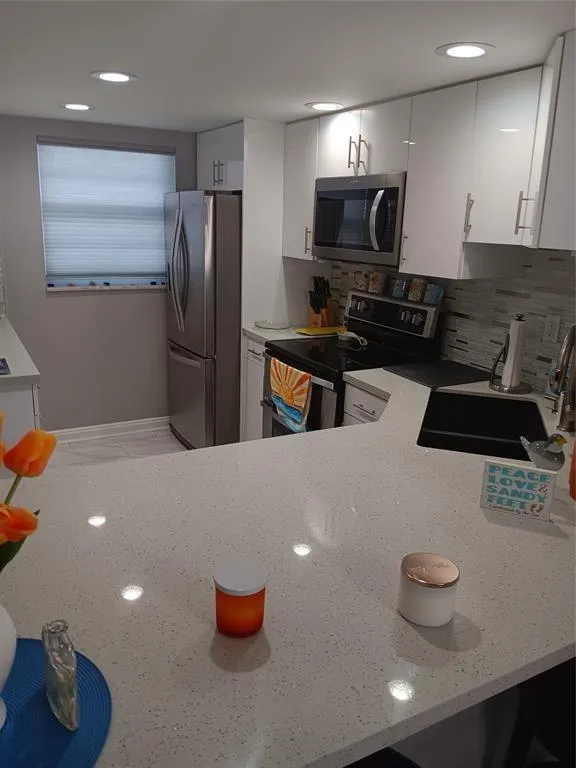 4540 Ocean Drive #210 Lauderdale By The Sea, FL 33308