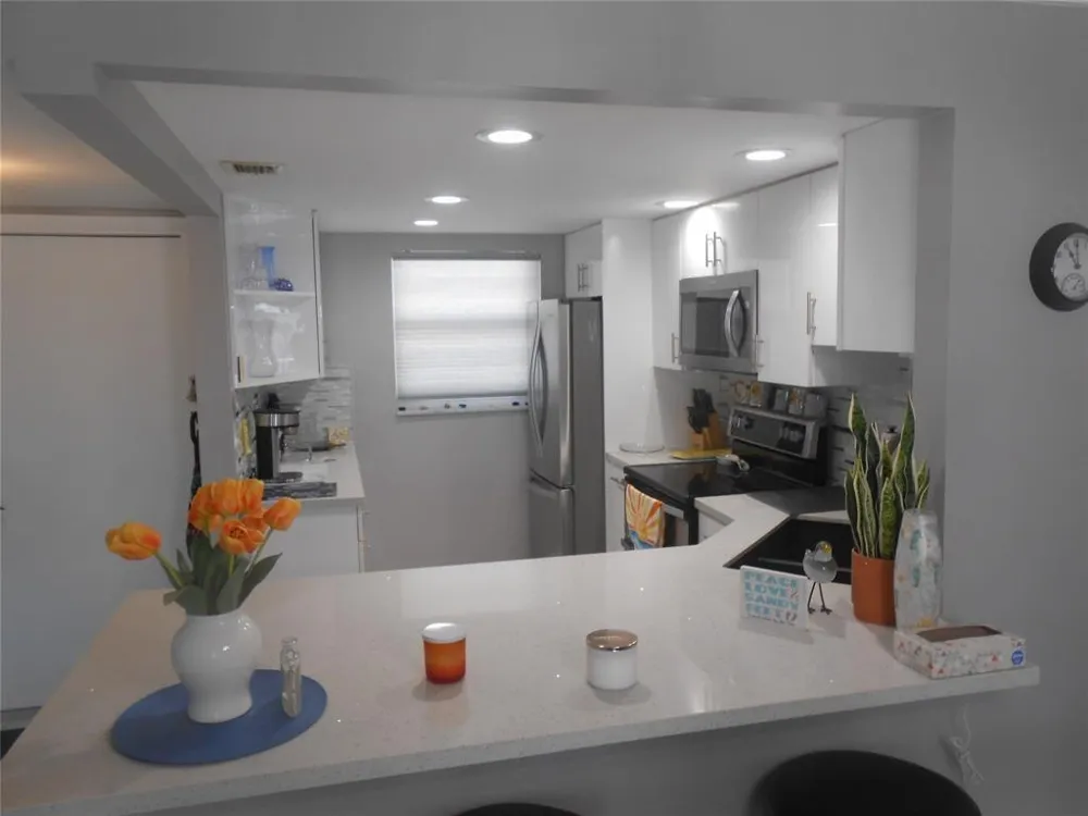 4540 Ocean Drive #210 Lauderdale By The Sea, FL 33308