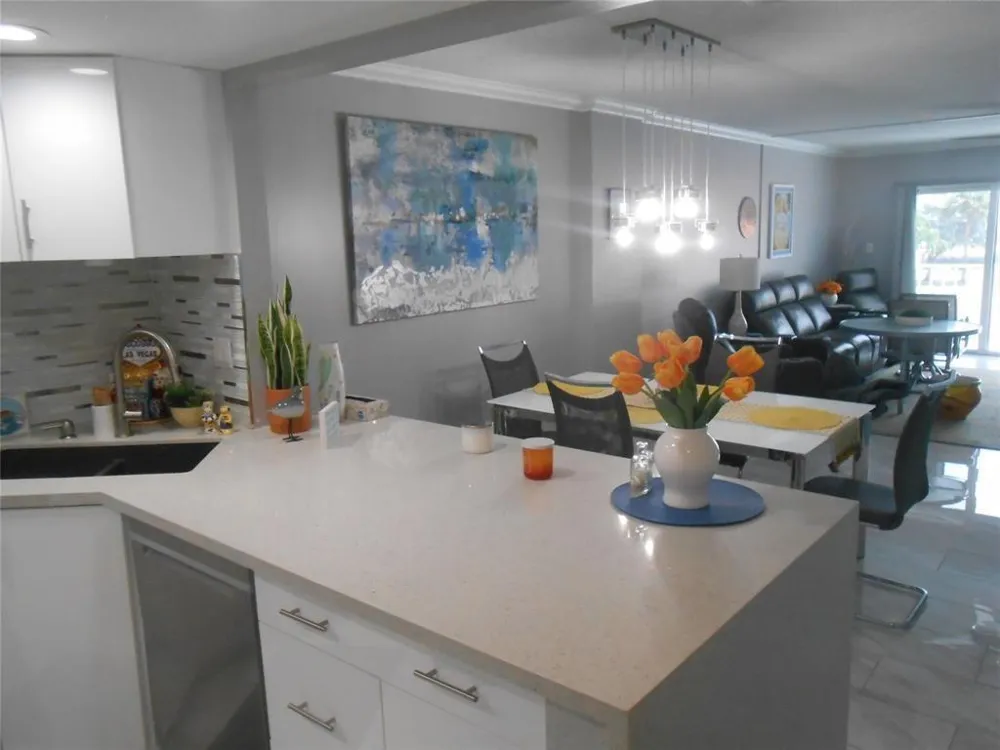 4540 Ocean Drive #210 Lauderdale By The Sea, FL 33308
