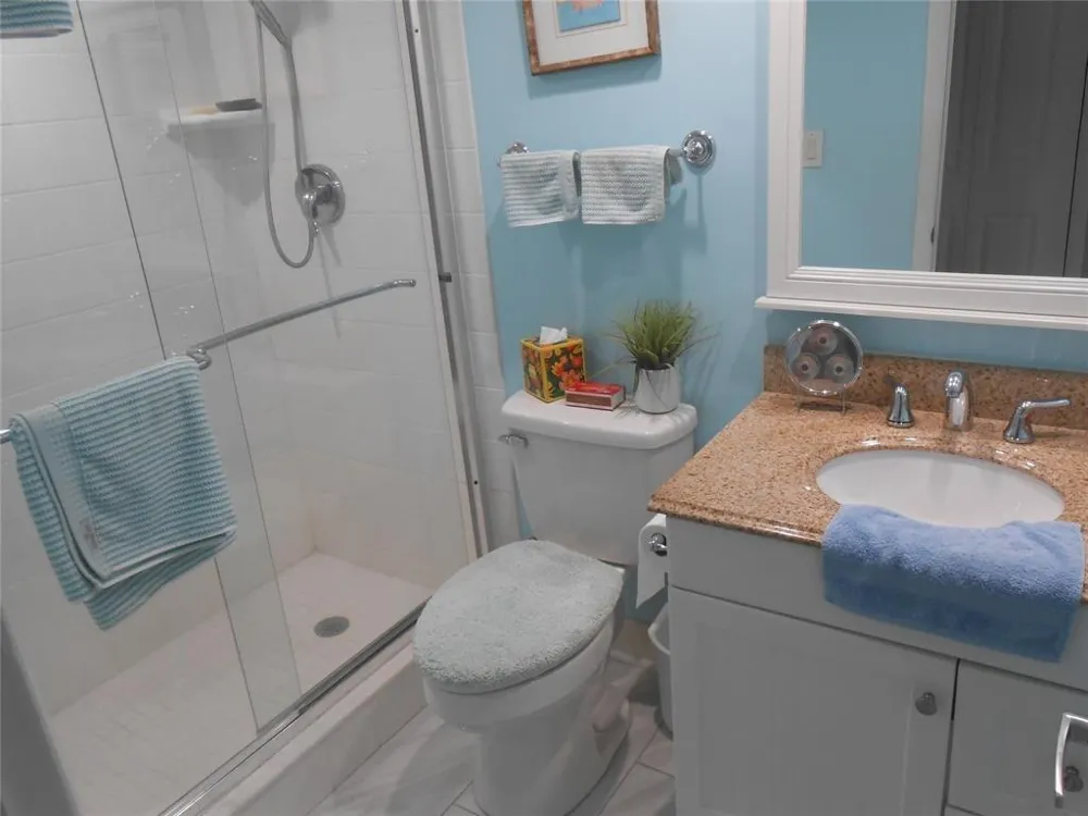 4540 Ocean Drive #210 Lauderdale By The Sea, FL 33308