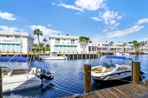 1035 Boca Cove Lane