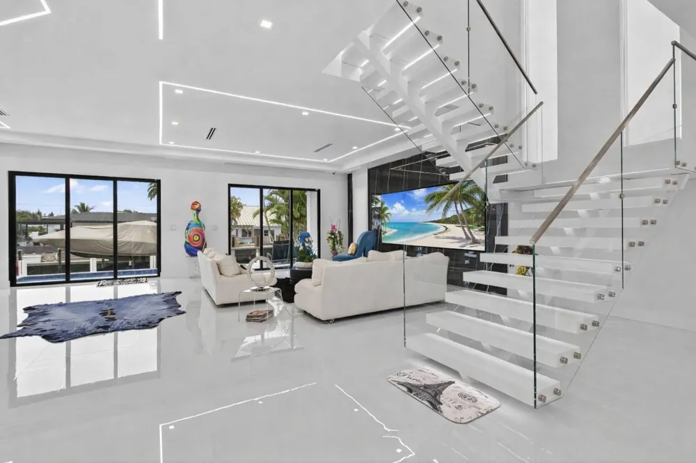 1205 Avocado Isle Fort Lauderdale, FL 33315
