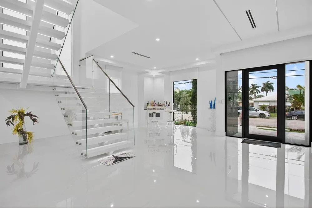 1205 Avocado Isle Fort Lauderdale, FL 33315