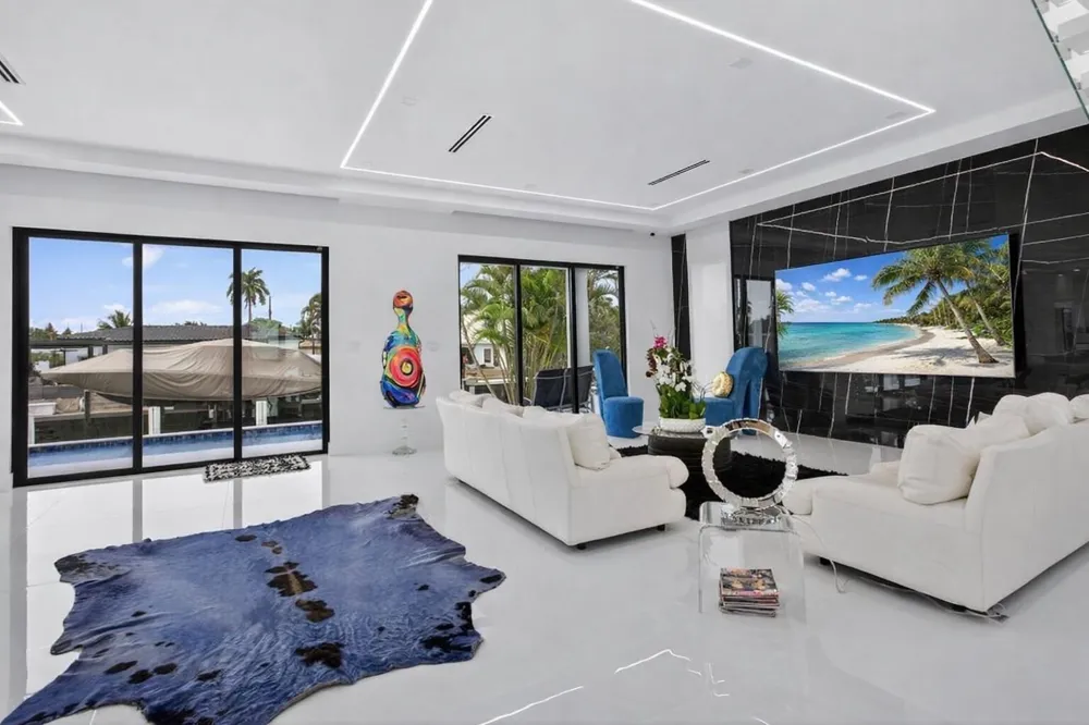 1205 Avocado Isle Fort Lauderdale, FL 33315