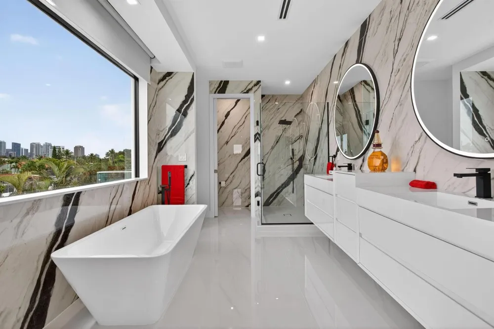 1205 Avocado Isle Fort Lauderdale, FL 33315