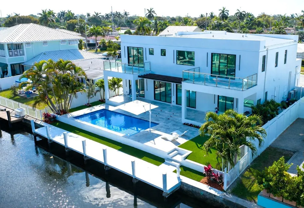 1205 Avocado Isle Fort Lauderdale, FL 33315