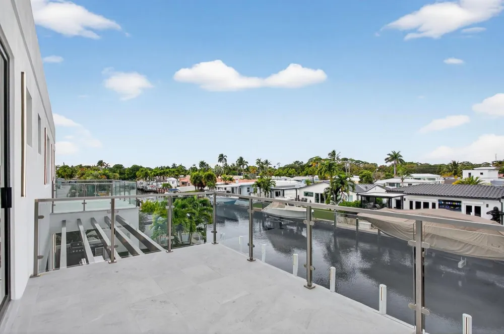 1205 Avocado Isle Fort Lauderdale, FL 33315