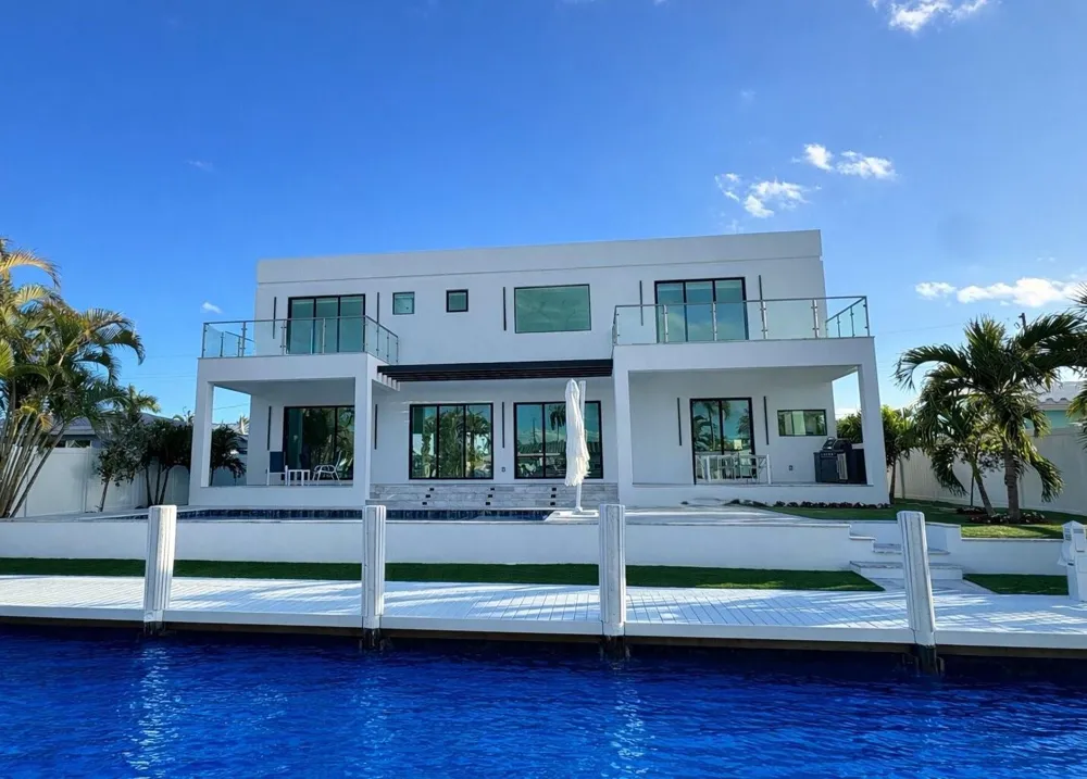 1205 Avocado Isle Fort Lauderdale, FL 33315