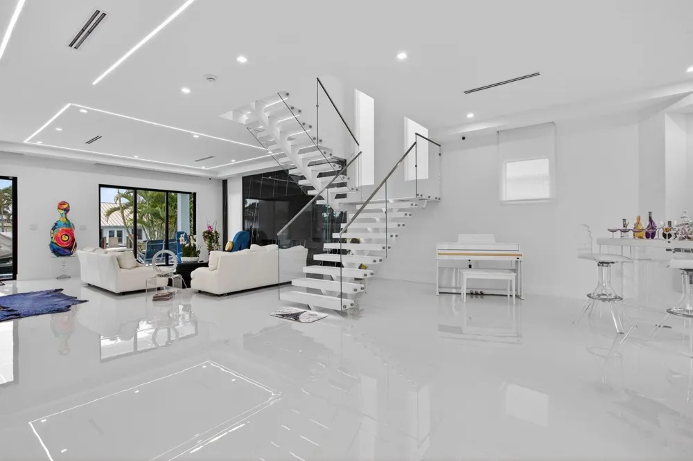 1205 Avocado Isle Fort Lauderdale, FL 33315