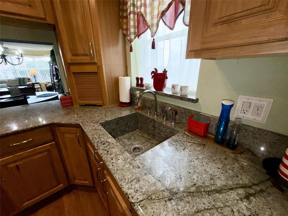 2304 S Cypress Bend Drive #615 Pompano Beach, FL 33069