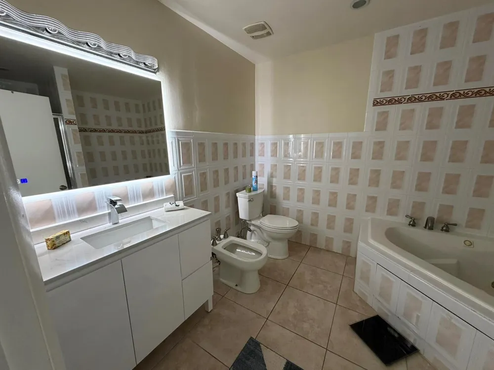 16921 SW 92nd Court Palmetto Bay, FL 33157