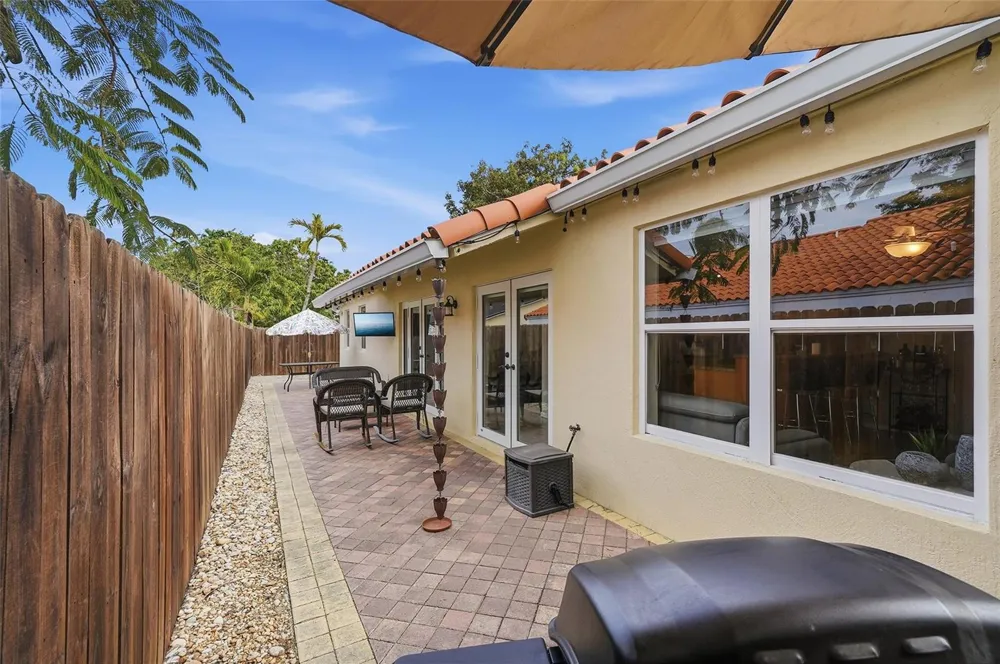 16921 SW 92nd Court Palmetto Bay, FL 33157