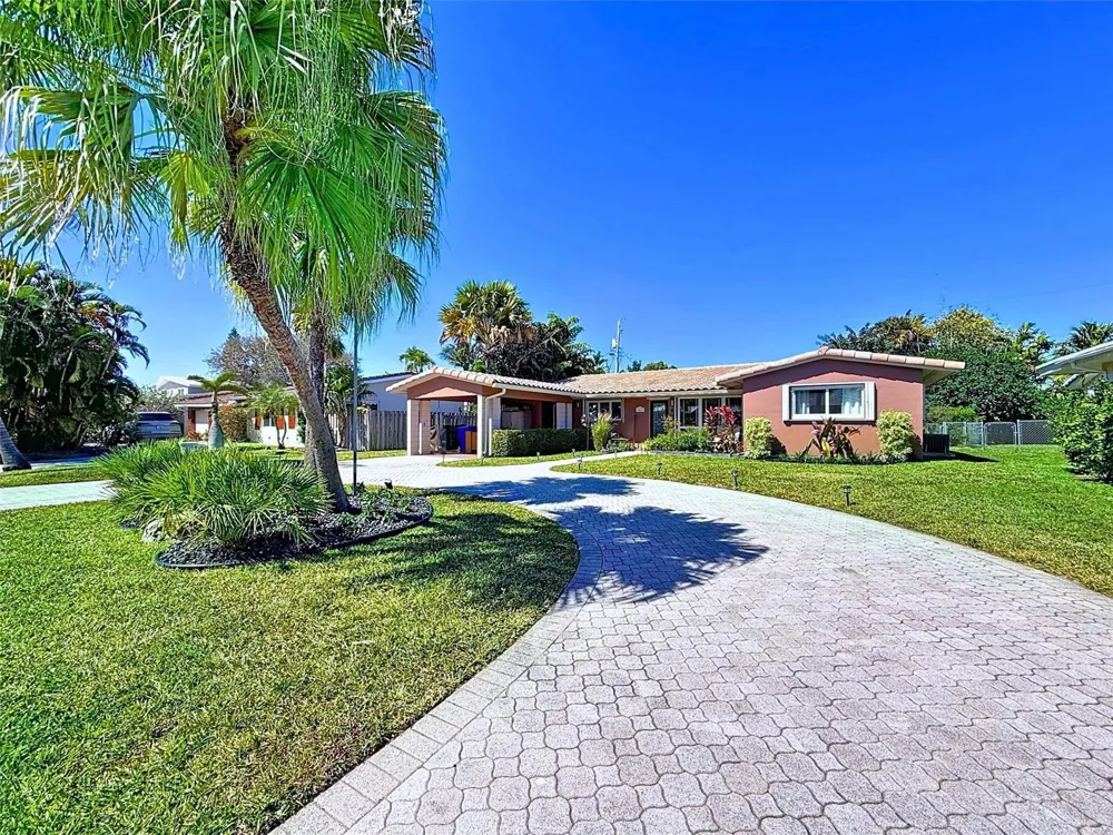241 Corsair Avenue Lauderdale By The Sea, FL 33308