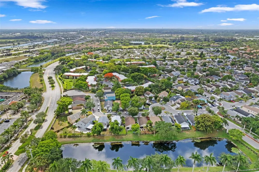 133 SW 159th Way Sunrise, FL 33326