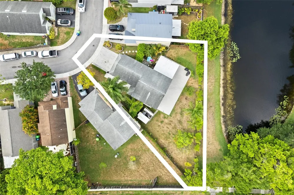 133 SW 159th Way Sunrise, FL 33326